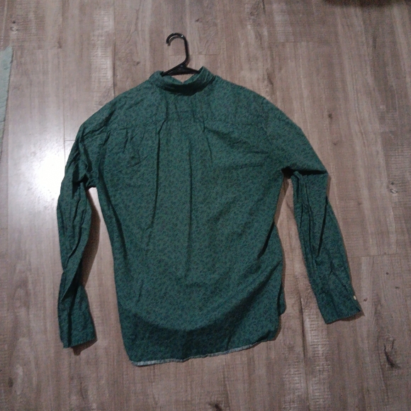 Long sleeve button up - Picture 3 of 3